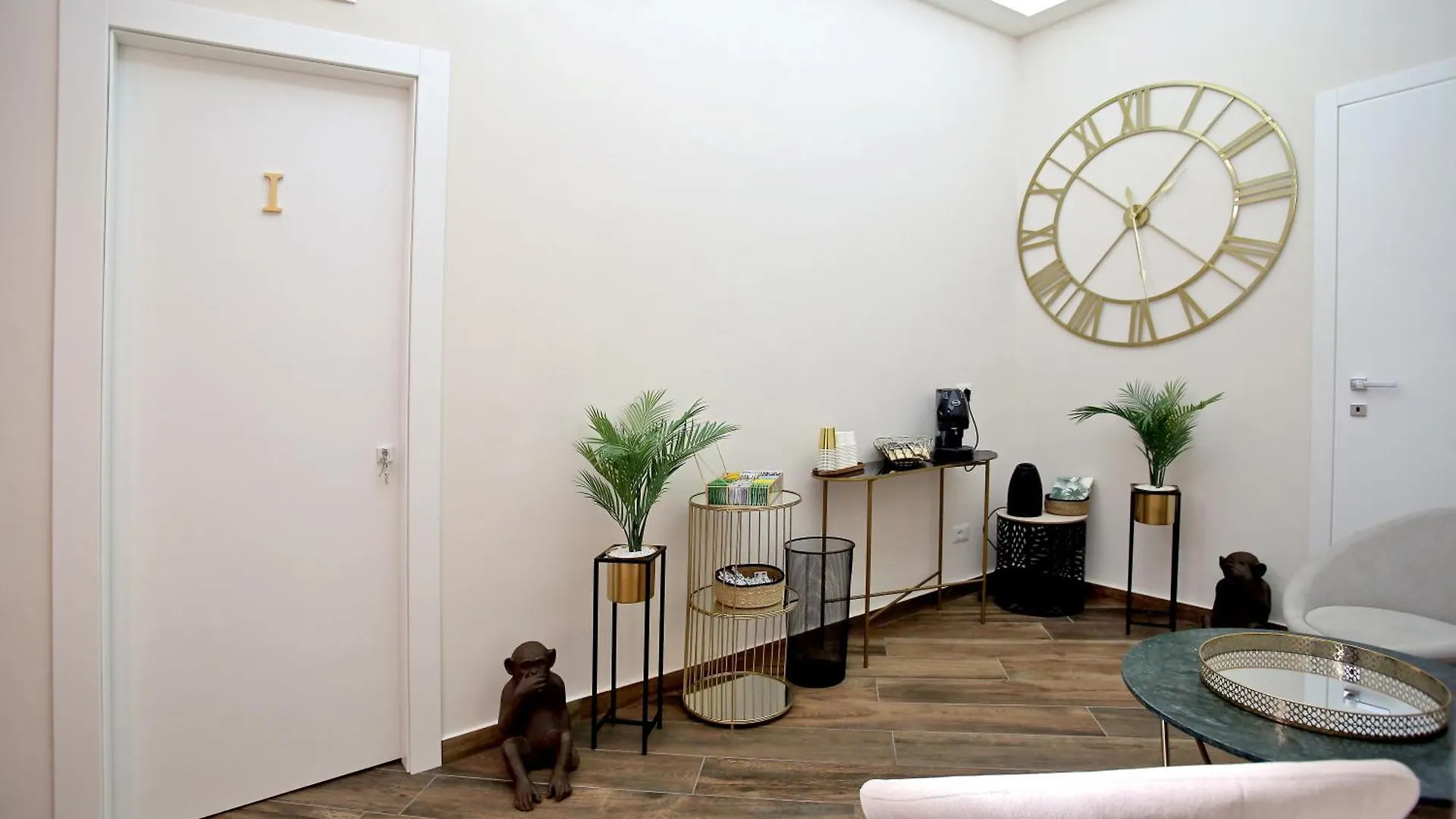 Lustru Apartment CTA Pensionat