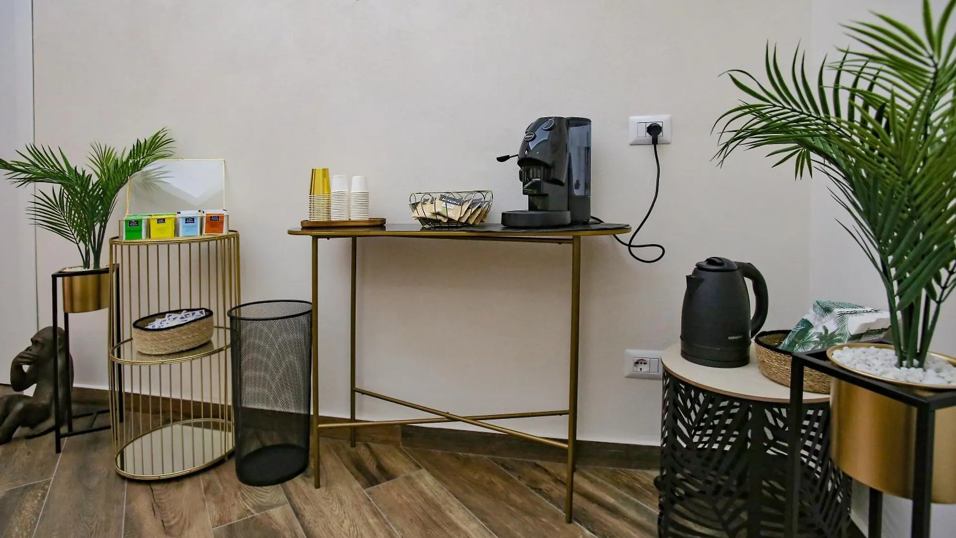 Lustru Apartment Katania 0*,